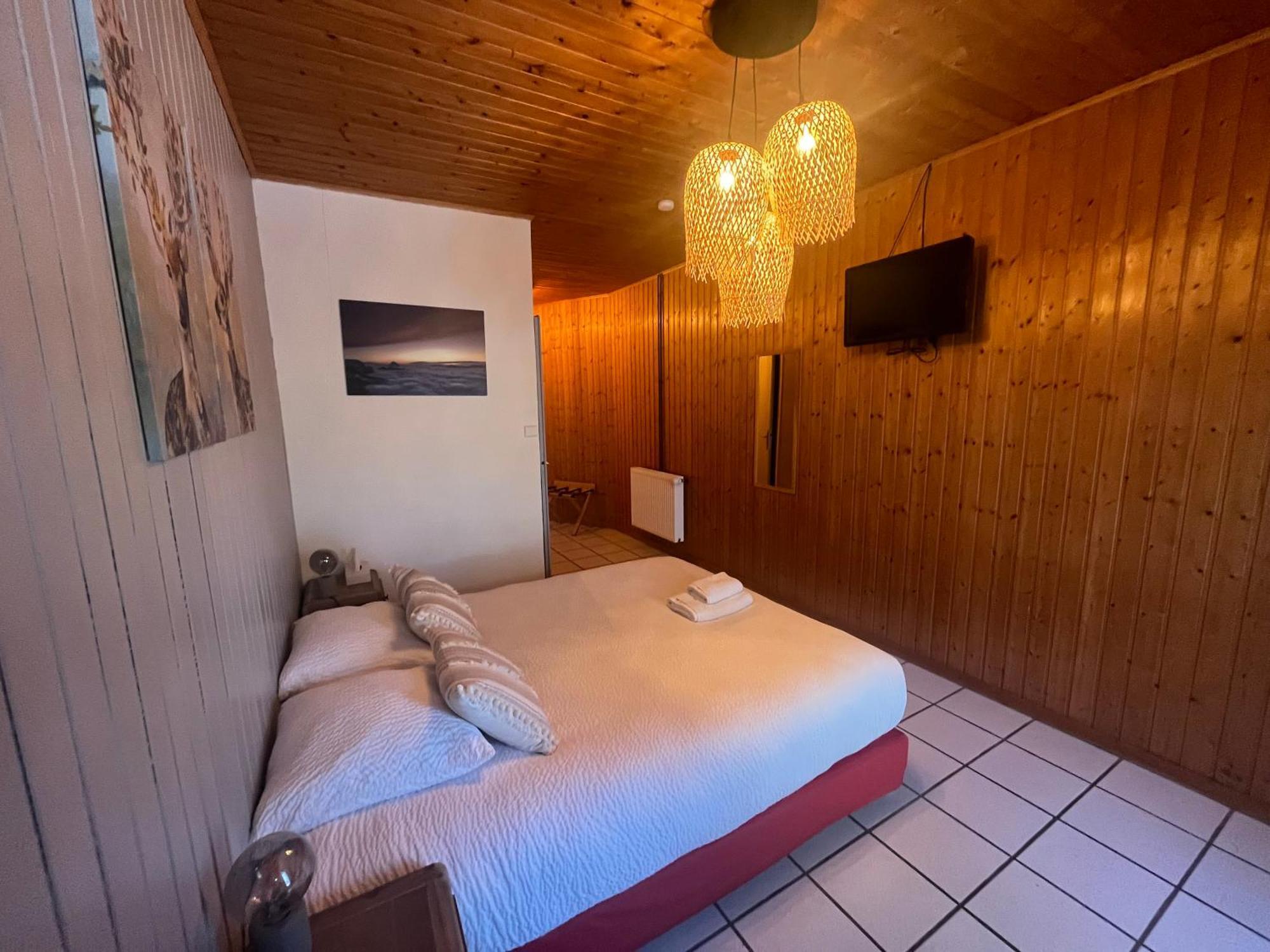 Logis Le Chalet Saint-Maurice-en-Trieves Luaran gambar