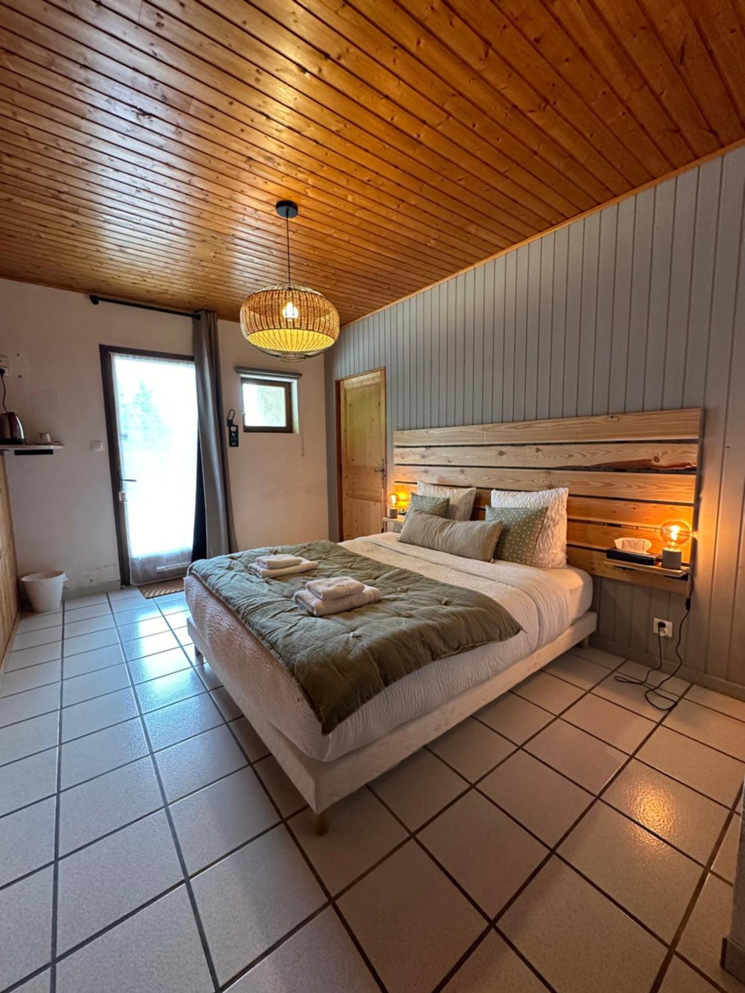 Logis Le Chalet Saint-Maurice-en-Trieves Luaran gambar